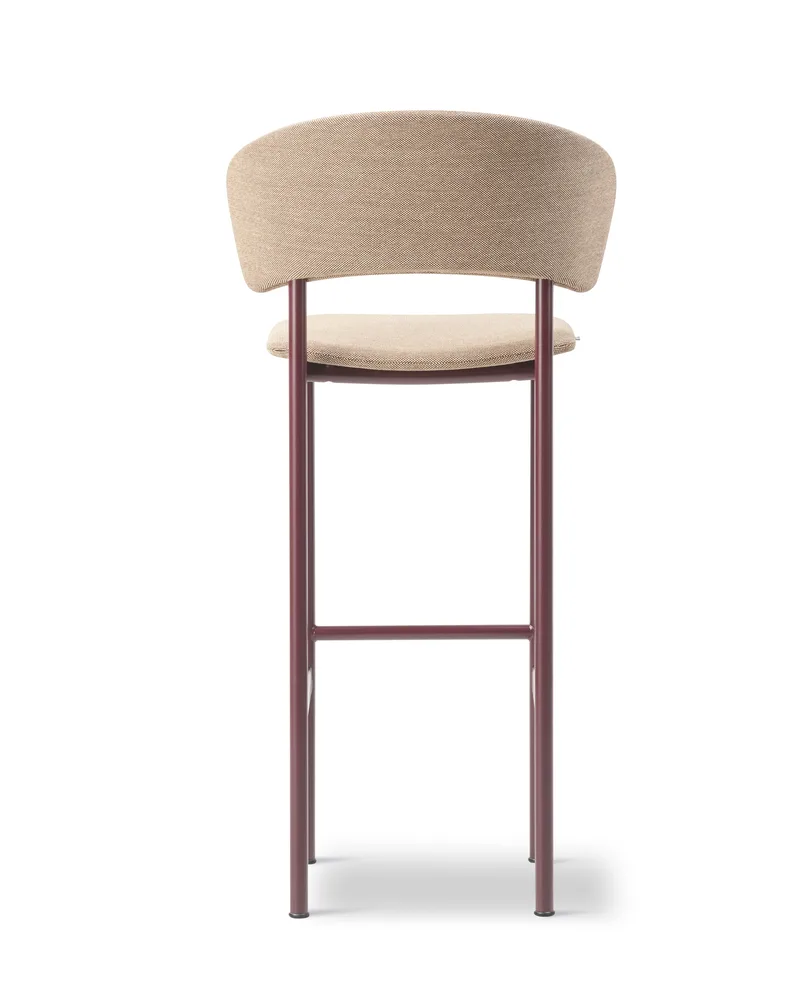 Plan Arm Barstool by Fredericia in Steelcut Quartet 554, Bordeaux, Sh 78 cm – product photo 2 of 4