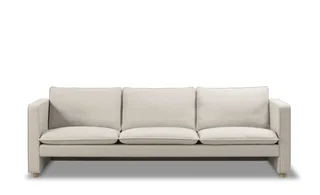 Jota Sofa, 3 seater, 231 cm van Fredericia in Vidar 146, Oak light oil, FSC Mix 70%, Arm cushions not included – productfoto 4 van 4