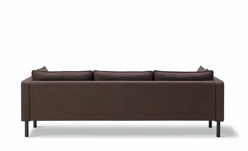 Jota Sofa on Legs, 3-pers., 231 cm von Fredericia in Technicolour 370, Oak black lacquer FSC Mix 70%, Arm cushions included – Produktfoto 2 von 4