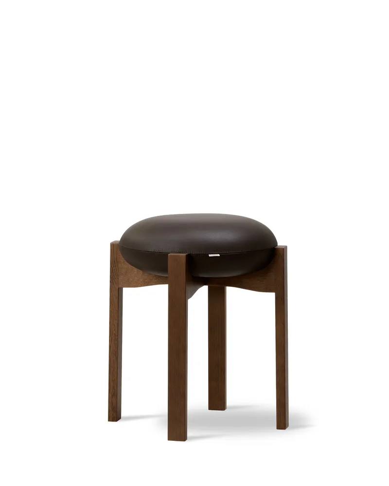 Pioneer Stool by Fredericia in Leather Primo 86-1, Dark brown, Smoked oak stained lacquer, FSC Mix 70% – product photo 1 of 3