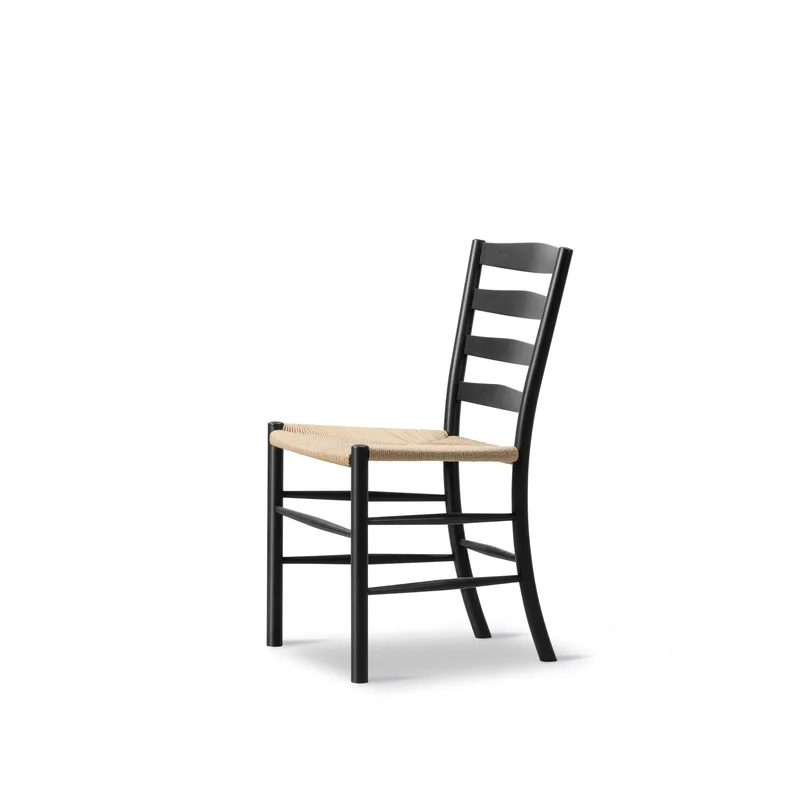 Klint Chair by Fredericia in Natural paper cord, Oak black lacquer, FSC Mix 70% – product photo 2 of 5