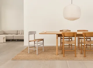 J39 Mogensen Chair van Fredericia in Natural paper cord, Beech pebble grey, FSC Mix 70% – sfeerfoto 6 van 9