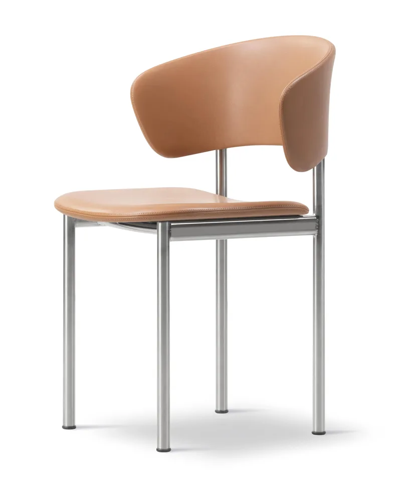 Plan Armchair van Fredericia in Leather Max 95, Cognac, Brushed steel – productfoto 1 van 4