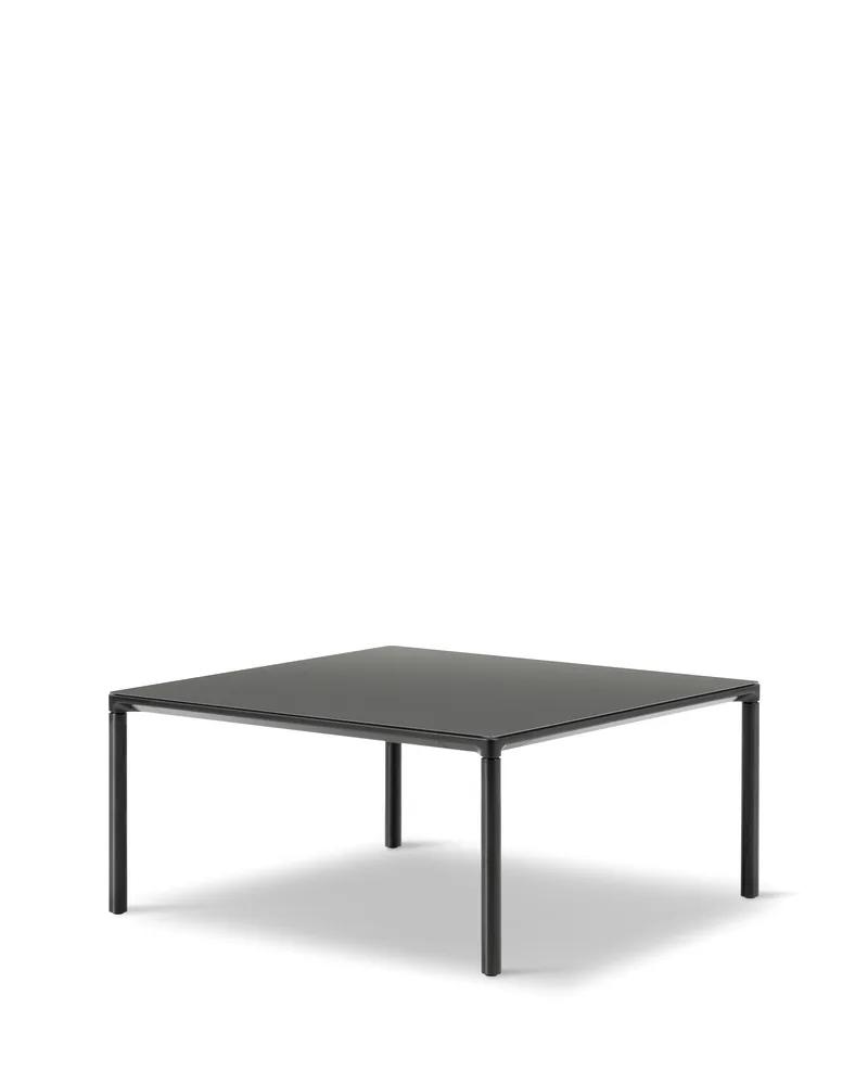 Piloti Alu, 75x75 cm by Fredericia in Laminate Fenix NTM Black, Black lacquered aluminium, 35 cm – product photo 2 of 3
