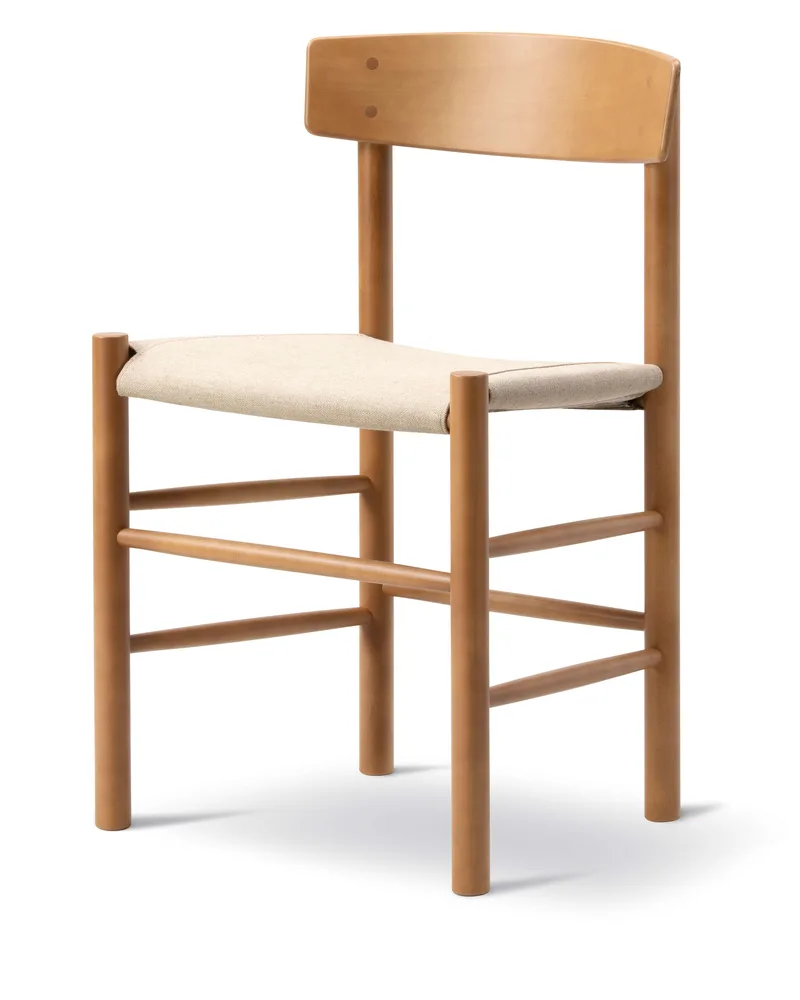 J39 Mogensen Chair Seat Upholstered by Fredericia in Natural canvas, Beech vintage lacquer, FSC Mix 70% – product photo 1 of 4