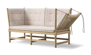 The Spoke-Back Sofa by Fredericia in Cotil 863, 53938, Oak soap, FSC Mix 70% – product photo 1 of 4