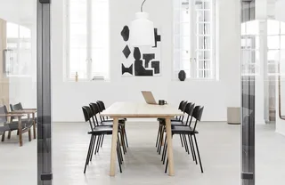 Lynderup Chair Seat upholstered by Fredericia in Leather Omni 301, Black, Black ash, FSC Mix 70%, Black lacquer – interior photo 3 of 6