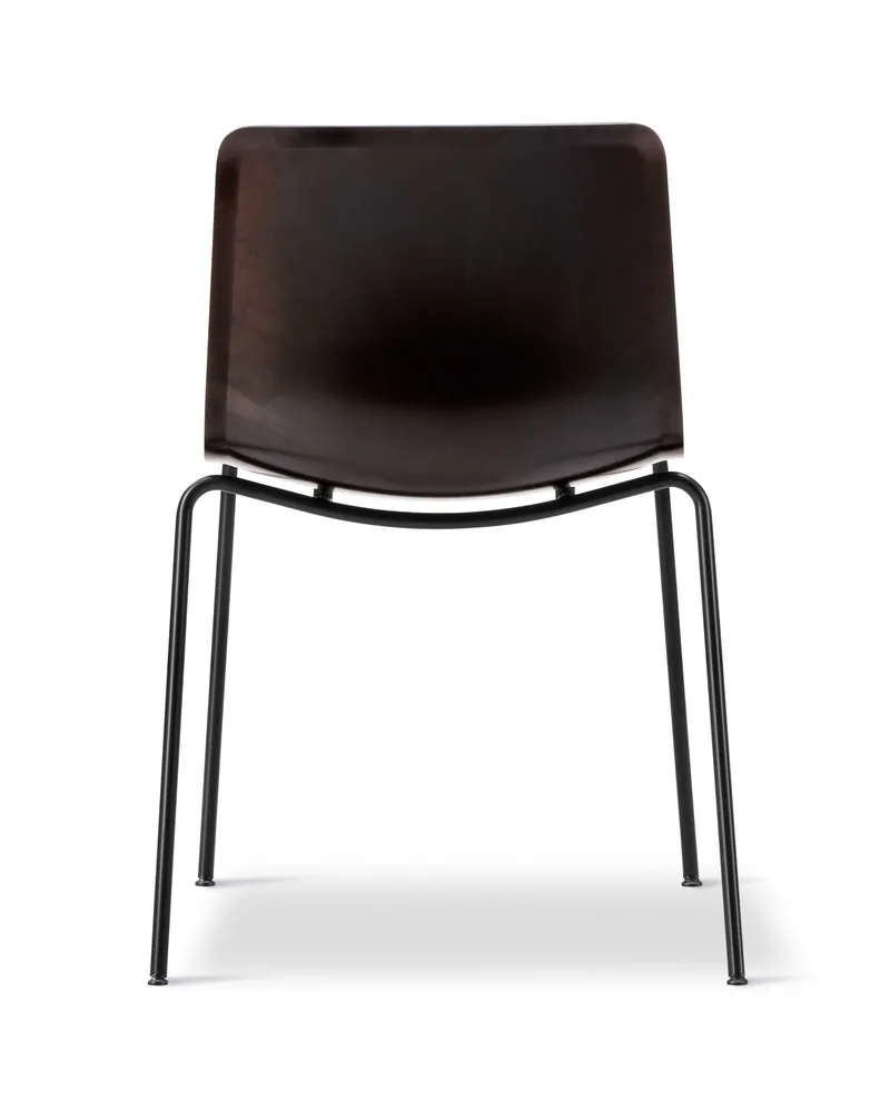 Pato Paper 4 Leg Chair by Fredericia in Papershell w/black screws, FSC Mix 70%, Black – product photo 2 of 4
