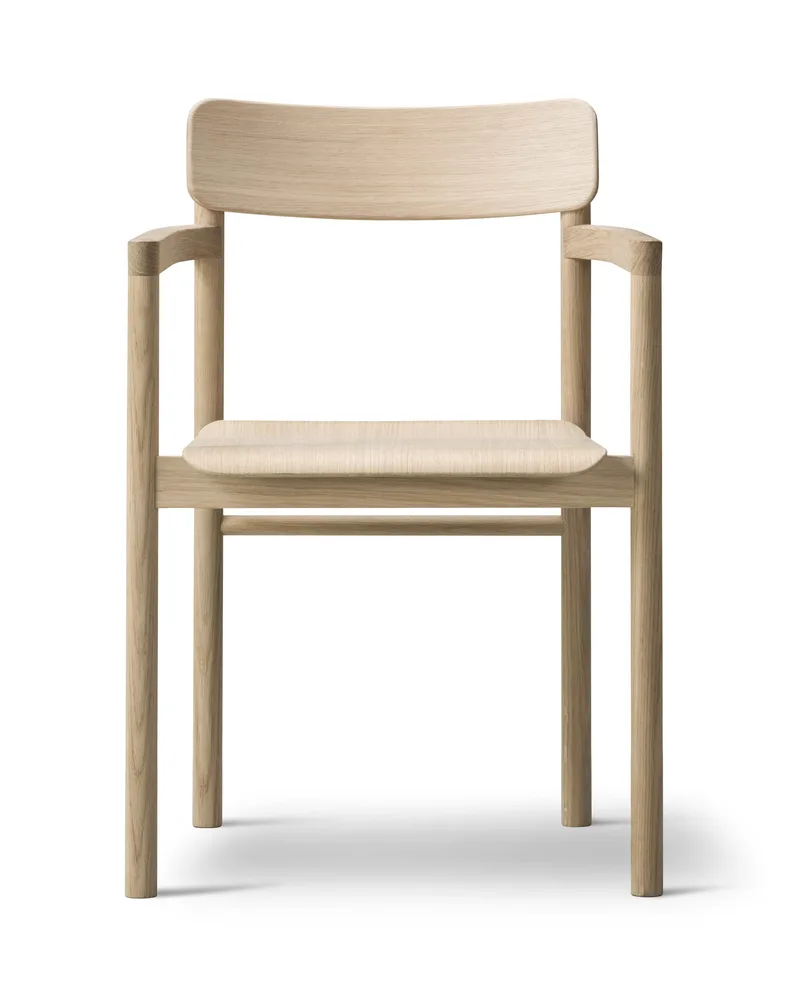 Post Chair von Fredericia in Oak light oil, FSC Mix 70% – Produktfoto
