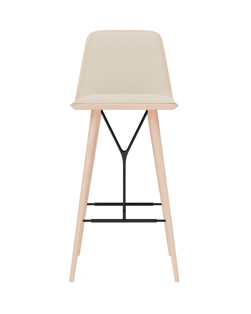 Spine Wood Base Barstool van Fredericia in Hallingdal 200, Oak lacquer – black metal, FSC Mix 70%, 74 cm – productfoto
