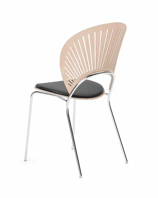 Trinidad Chair Seat upholstered de Fredericia en Leather Omni 301, Black, Oak lacquer, FSC Mix 70%, Chrome – photo du produit 3 sur 4