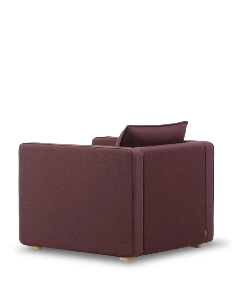 Jota Lounge Chair van Fredericia in Vidar 693, Oak light oil, FSC Mix 70%, Arm cushions not included – productfoto 9 van 10