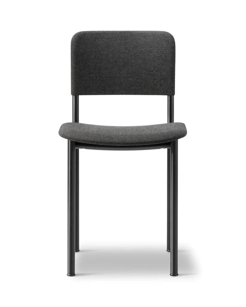 Plan Chair Fully Upholstered von Fredericia in Re-Wool 198, Black – Produktfoto 4 von 4