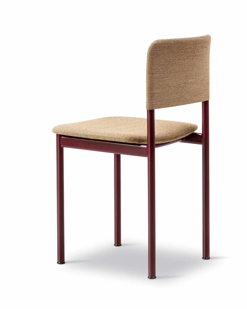 Plan Chair Fully Upholstered von Fredericia in Steelcut Quartet 554, Bordeaux – Produktfoto 3 von 4