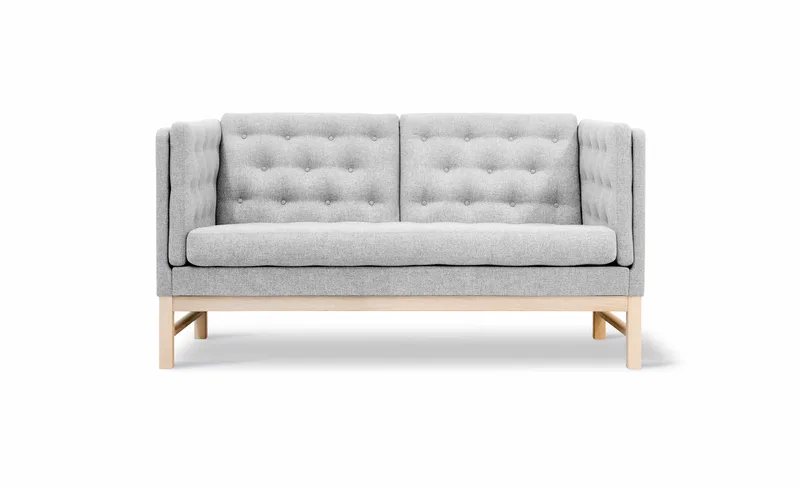 EJ315 Sofa, 2 seater, 153 cm by Fredericia in Hallingdal 116, Oak soap treated – product photo