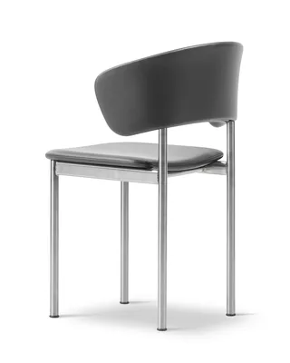 Plan Armchair de Fredericia en Leather Omni 301, Black, Brushed steel – photo du produit 3 sur 4