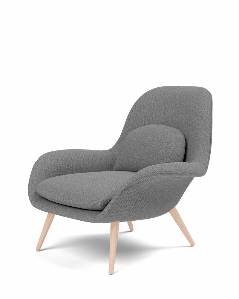 Swoon Lounge by Fredericia in Sunniva 242, Oak lacquer, FSC Mix 70% – product photo 1 of 4