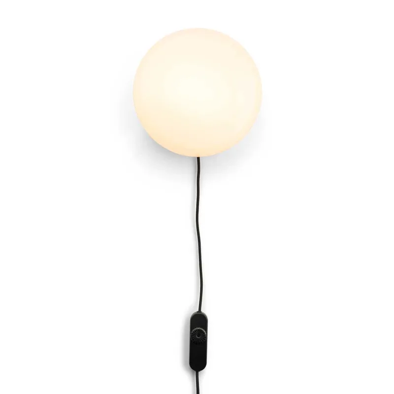 Opa væg- og loftslampe opal glas / sort by Gejst – product photo