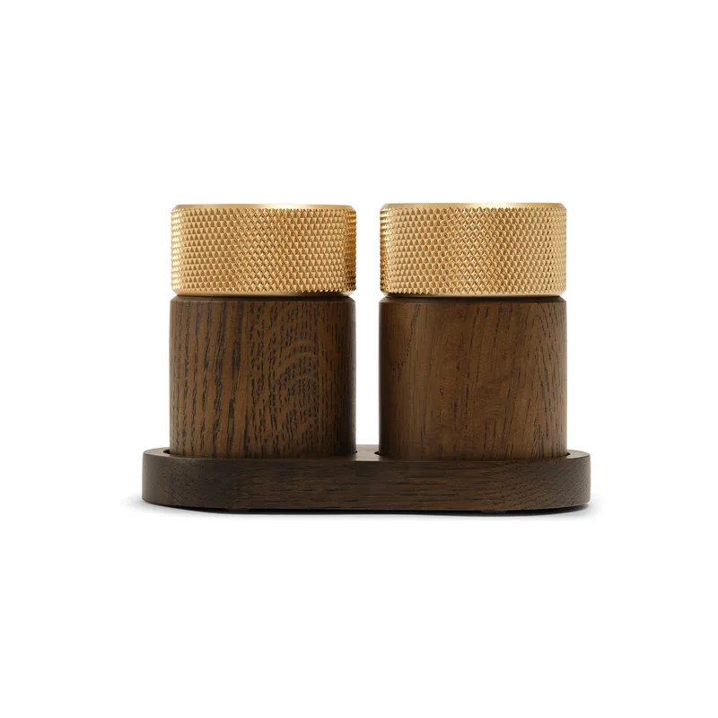 Sina salt og peber kværn mørk eg/ messing by Gejst – product photo