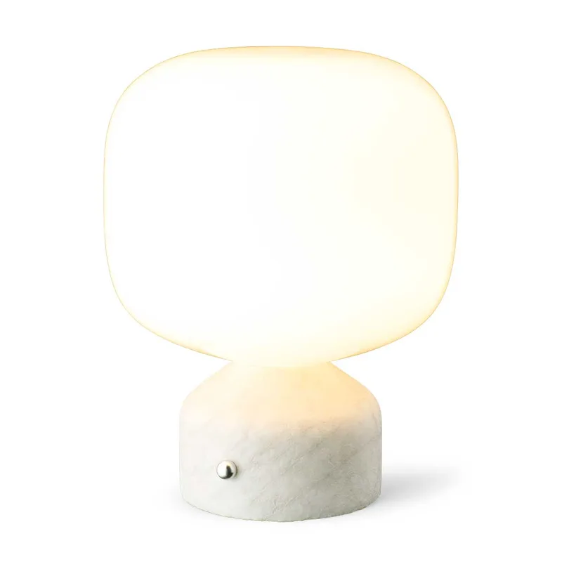 Meemo portable bordlampe hvid marmor by Gejst – product photo