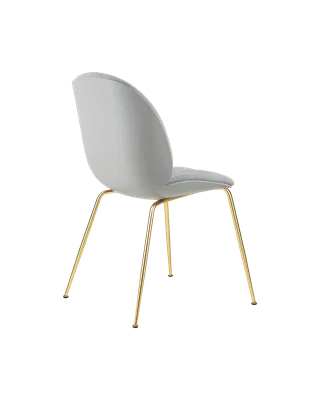 Beetle Dining Chair, Front Upholstered van GUBI in Kvadrat Sahco, Acca Stripe 0731, Brass Semi Matt, Lunar Gray – productfoto 4 van 5
