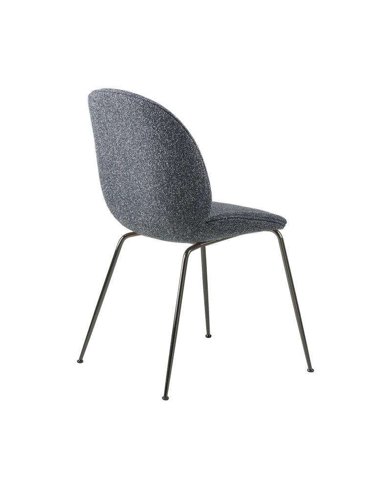 Beetle Dining Chair, Fully Upholstered von GUBI in Around Bouclé, Dedar (023, Standard), Conic base, Black Chrome – Produktfoto 4 von 5