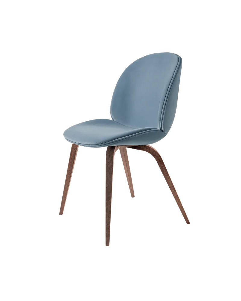 Beetle Dining Chair, Fully Upholstered von GUBI in Sunday, Dedar (002, Standard), Wood base, American Walnut – Produktfoto 5 von 5