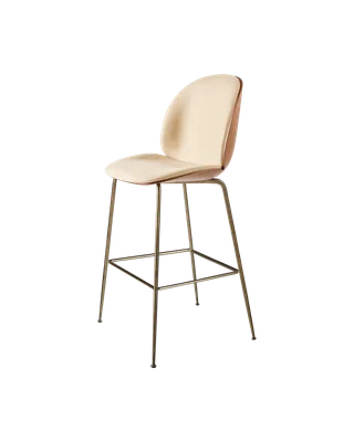 Beetle Bar Chair, 3D Veneer & Front Upholstered de GUBI en Flair Special FR, Dedar (134, Standard), American Walnut Semi Matt Lacquered, Antique Brass – photo du produit 2 sur 2