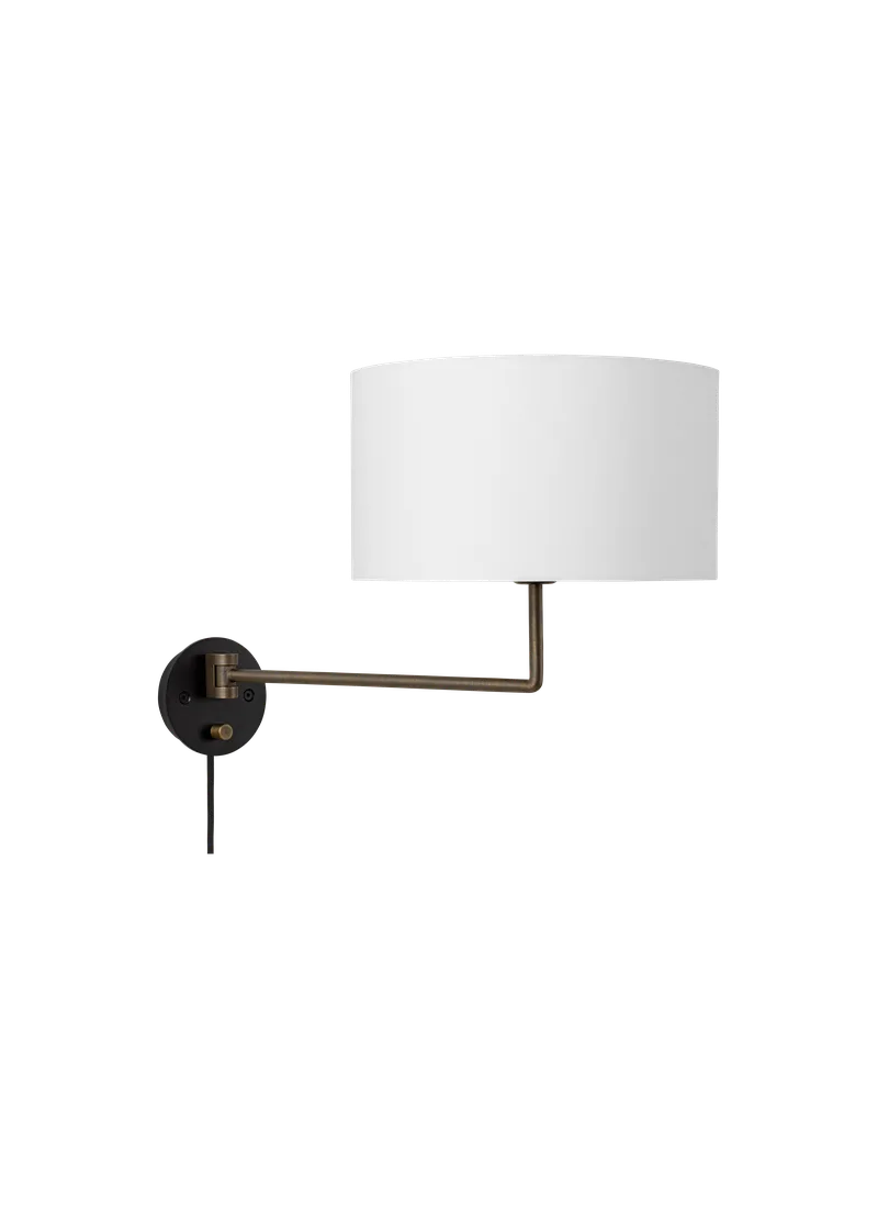 Gravity Wall Lamp by GUBI in White, EU – product photo