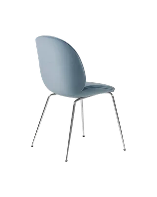 Beetle Dining Chair, Fully Upholstered von GUBI in Sunday, Dedar (002, Standard), Conic base, Chrome – Produktfoto 4 von 5