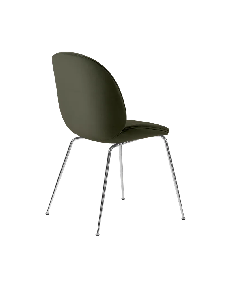 Beetle Dining Chair, Fully Upholstered von GUBI in Sunday, Dedar (018, Standard), Conic base, Chrome – Produktfoto 3 von 5