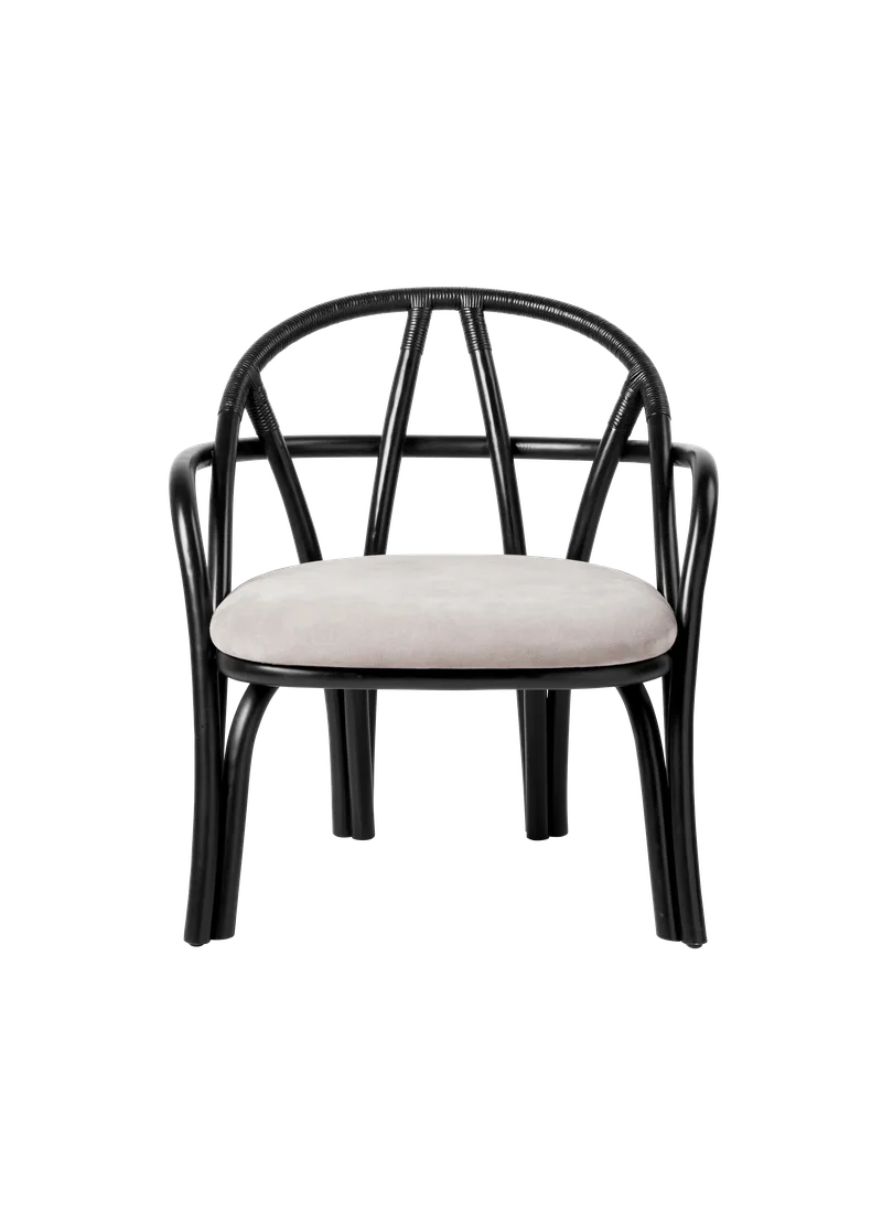 Bistra Lounge Chair von GUBI in Fustagno, GUBI (001, Standard), Ebony Painted Rattan – Produktfoto 1 von 6