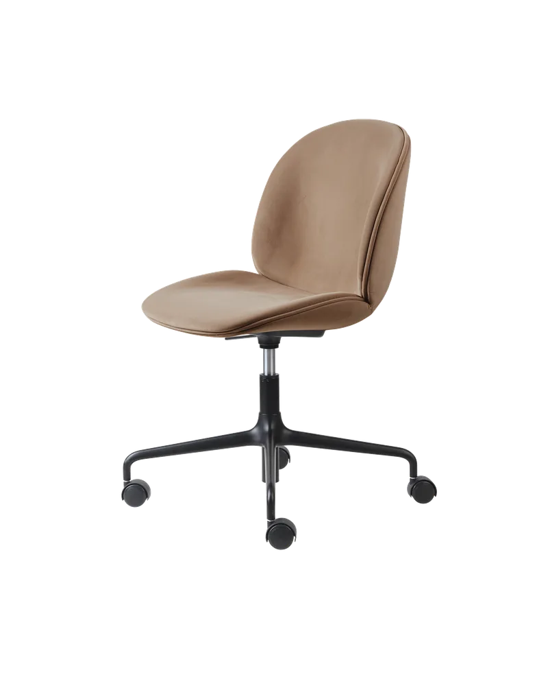 Beetle Meeting Chair, Fully Upholstered by GUBI in Sunday, Dedar (034, Standard), Height adjustable 4-star base w. castors, Matt Black – product photo 5 of 5