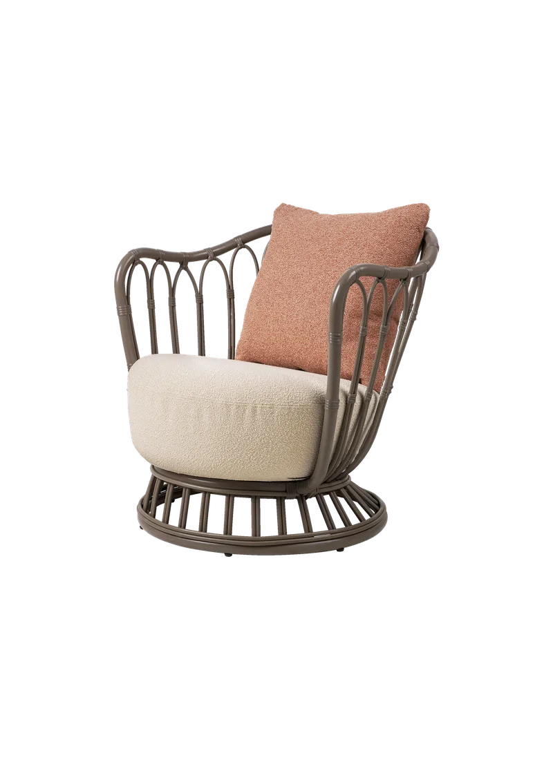 Grace Lounge Chair, Outdoor by GUBI in Mushroom Gray, Lorkey, Limonta (41, Standard), Lorkey, Limonta (44, Standard) – product photo