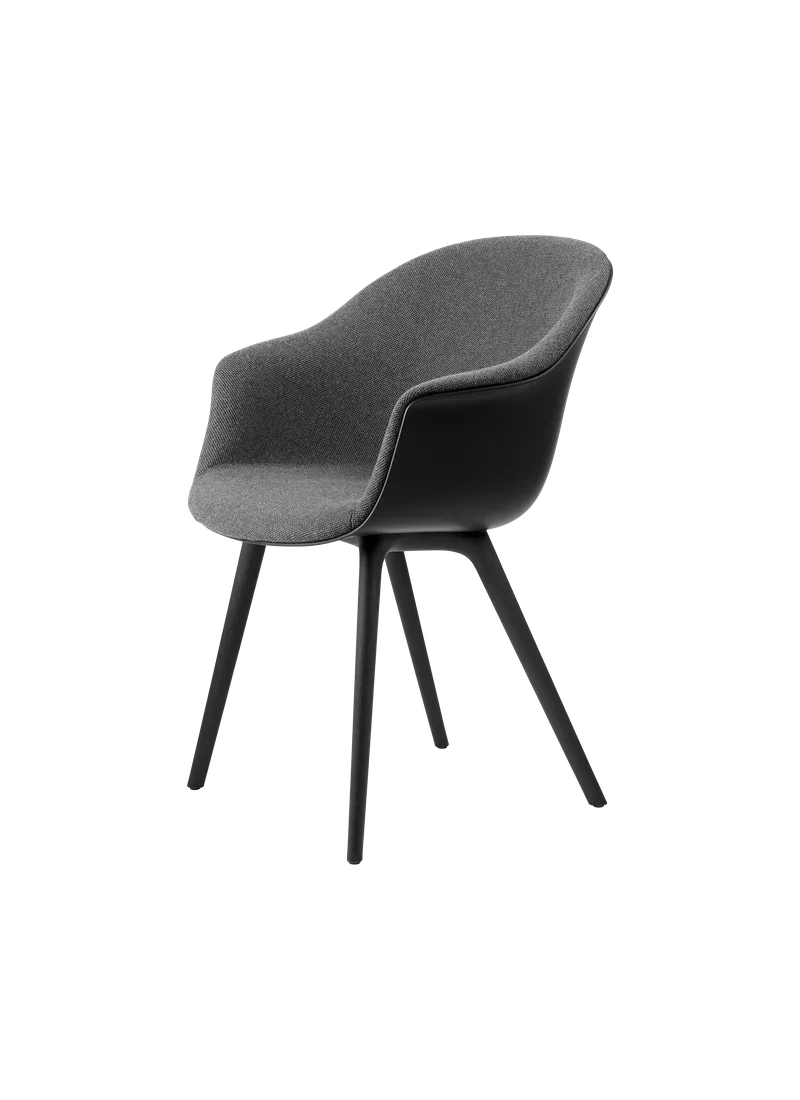 Bat Dining Chair, Front Upholstered de GUBI en Hallingdal 65, Kvadrat (173, Standard), Plastic base, Black – photo du produit 5 sur 5