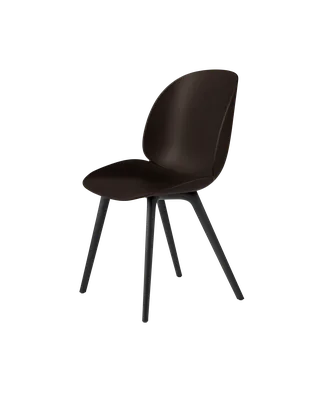Beetle Dining Chair, Un-Upholstered van GUBI in Mocha Brown, Plastic base, Black – productfoto 3 van 3