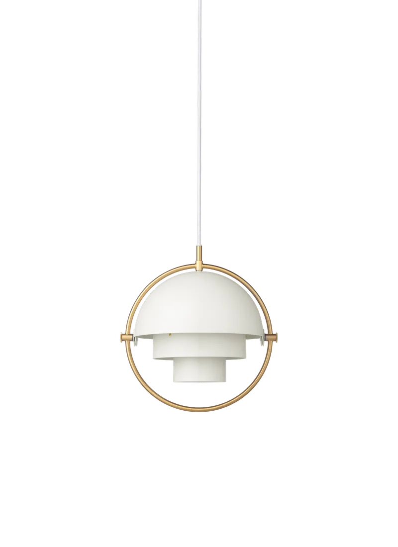 Multi-Lite Pendant de GUBI en White Semi Matt, Brass, Ø22,5 × 11 cm, EU – photo du produit