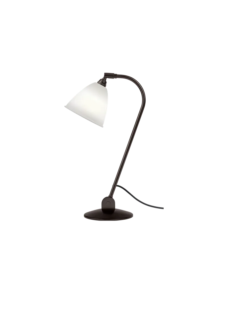 Bestlite BL2 Table Lamp van GUBI in Bone China, Black Brass, EU – productfoto 1 van 4