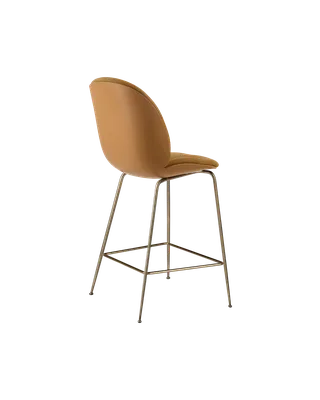 Beetle Counter Chair, 3D Veneer & Front Upholstered van GUBI in Amber Brown, Antique Brass, Kvadrat Sahco, Acca Stripe 0131 – productfoto 3 van 4