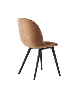 Beetle Dining Chair, Fully Upholstered von GUBI in Belsuede Special FR, Dedar (132, Standard), Plastic base, Black – Produktfoto 4 von 5