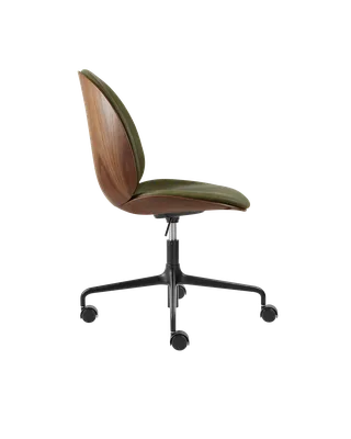 Beetle Meeting Chair, 3D Veneer & Front Upholstered by GUBI in Soft Leather, GUBI (Army, Standard), American Walnut Semi Matt Lacquered, Height adjustable 4-star base w. castors, Matt Black – product photo 1 of 3