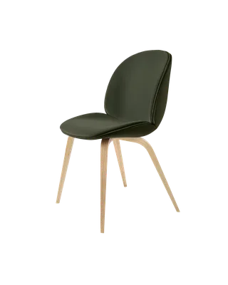 Beetle Dining Chair, Fully Upholstered von GUBI in Sunday, Dedar (018, Standard), Wood base, Oak Semi Matt Lacquered – Produktfoto 5 von 5