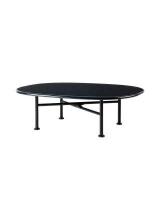 Carmel Coffee Table van GUBI in Midnight Black, Black Semi Matt, 87,5 × 70 cm – productfoto 4 van 4
