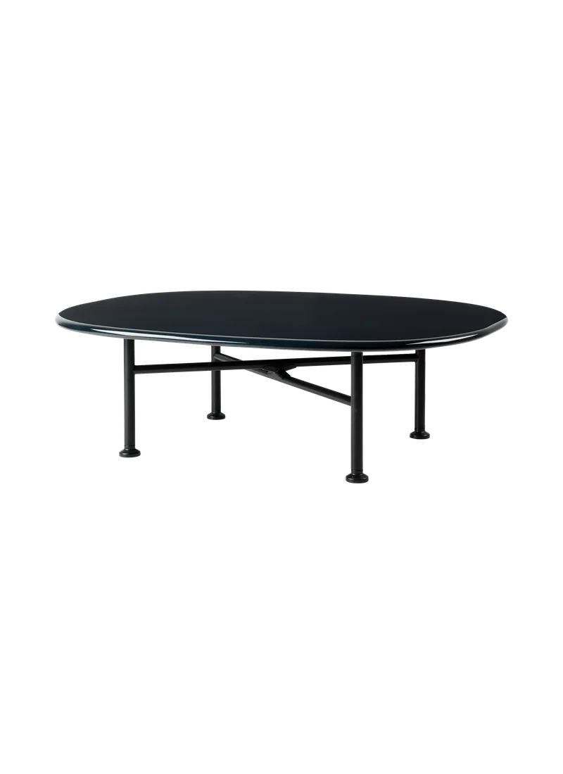Carmel Coffee Table van GUBI in Midnight Black, Black Semi Matt, 87,5 × 70 cm – productfoto 4 van 4