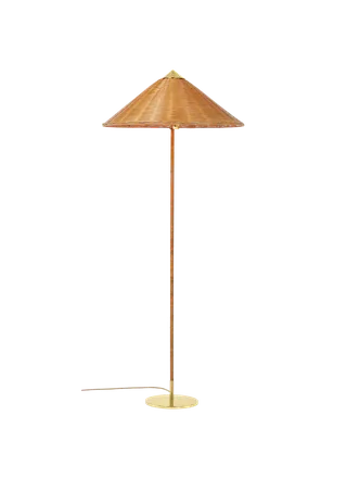 9602 Floor Lamp van GUBI in Wicker Willow, Brass, EU – productfoto 7 van 7