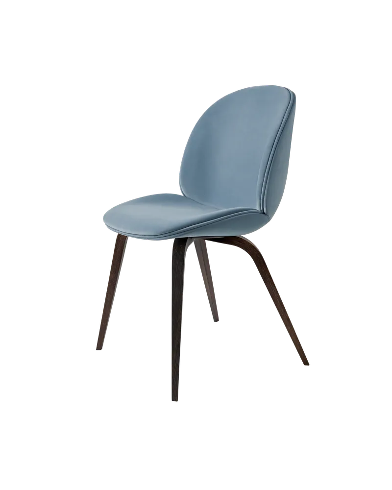 Beetle Dining Chair, Fully Upholstered von GUBI in Sunday, Dedar (002, Standard), Wood base, Smoked Oak – Produktfoto 5 von 5