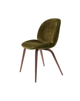 Beetle Dining Chair, Fully Upholstered van GUBI in Mumble, Glamour Group (40, Standard), Wood base, American Walnut – productfoto 5 van 5