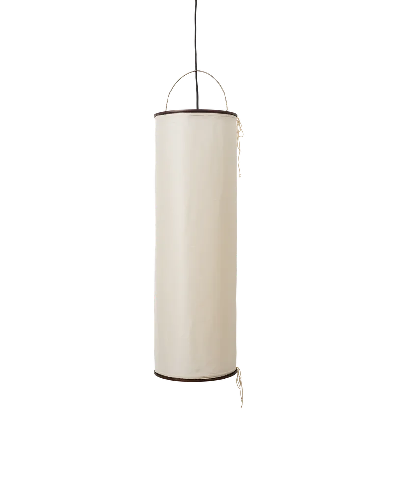 Silk Lantern Pendant de GUBI en Natural White Silk, Black Semi Matt, EU – photo du produit