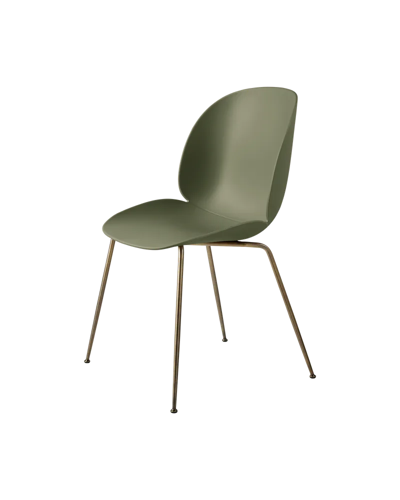 Beetle Dining Chair, Un-Upholstered van GUBI in Fern Green, Conic base, Antique Brass – productfoto 3 van 3