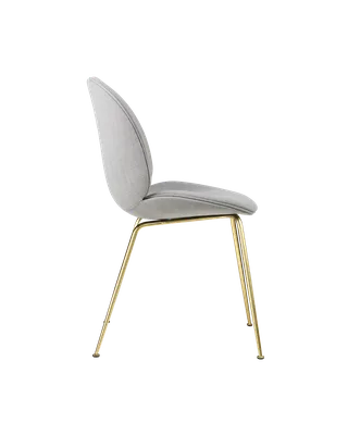 Beetle Dining Chair, Fully Upholstered von GUBI in Remix 3, Kvadrat (123, Standard), Conic base, Brass Semi Matt – Produktfoto 4 von 5